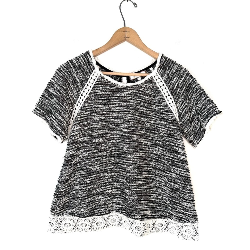 Eri + Ali | Black And White Tweed Lace Short Sleeve Top Size Small